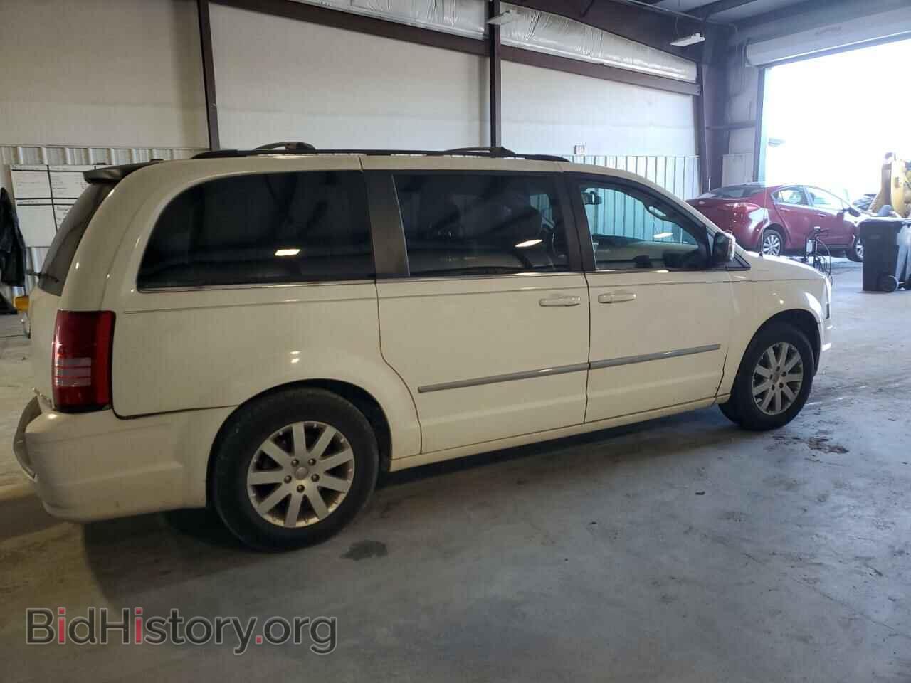 2010 CHRYSLER MINIVAN - VIN: 2A4RR8DX3AR456627 - Photo 3