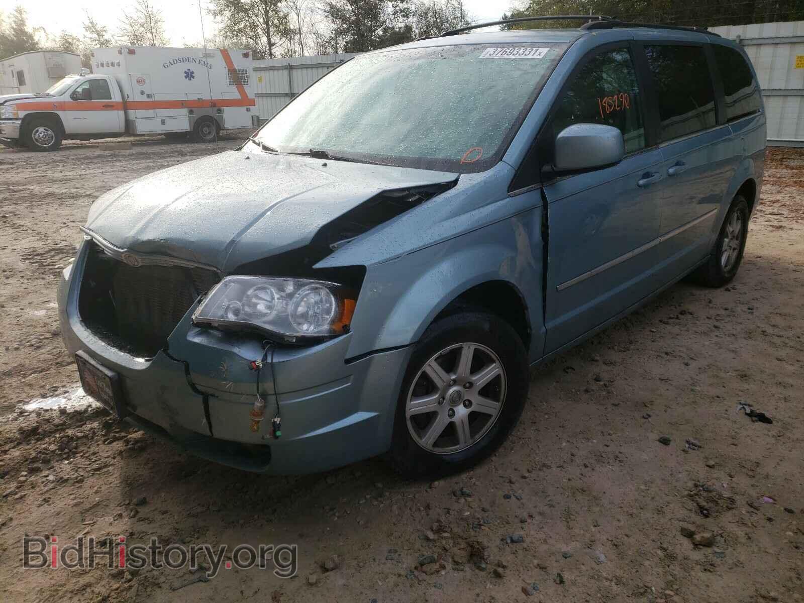 2010 CHRYSLER MINIVAN - VIN: 2A4RR8DX2AR321347 - Фото 2