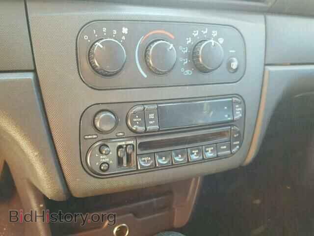 2004 CHRYSLER SEBRING - VIN: 1C3EL46XX4N300800 - Фото 9