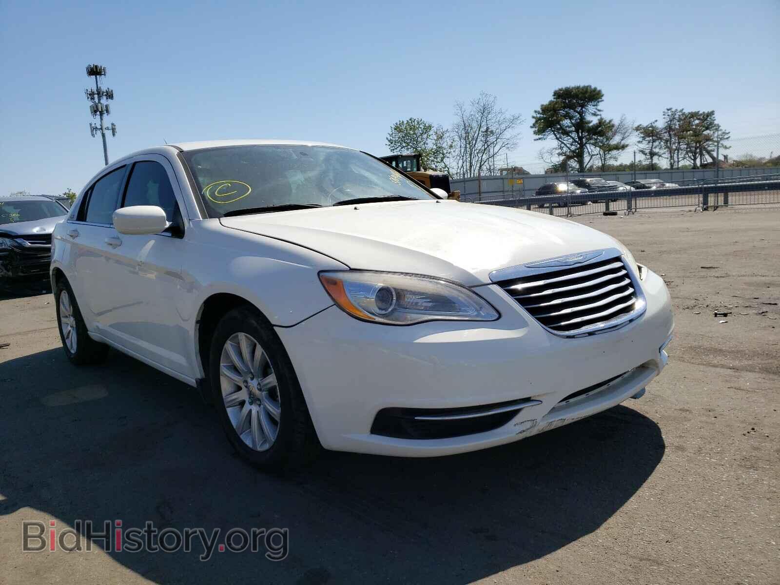 Photo 1C3BC1FG3BN511609 - CHRYSLER 200 2011