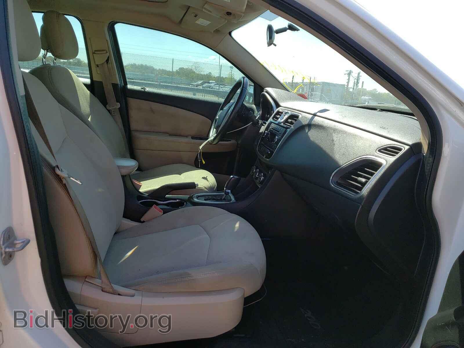 2011 CHRYSLER 200 - VIN: 1C3BC1FG3BN511609 - Фото 5