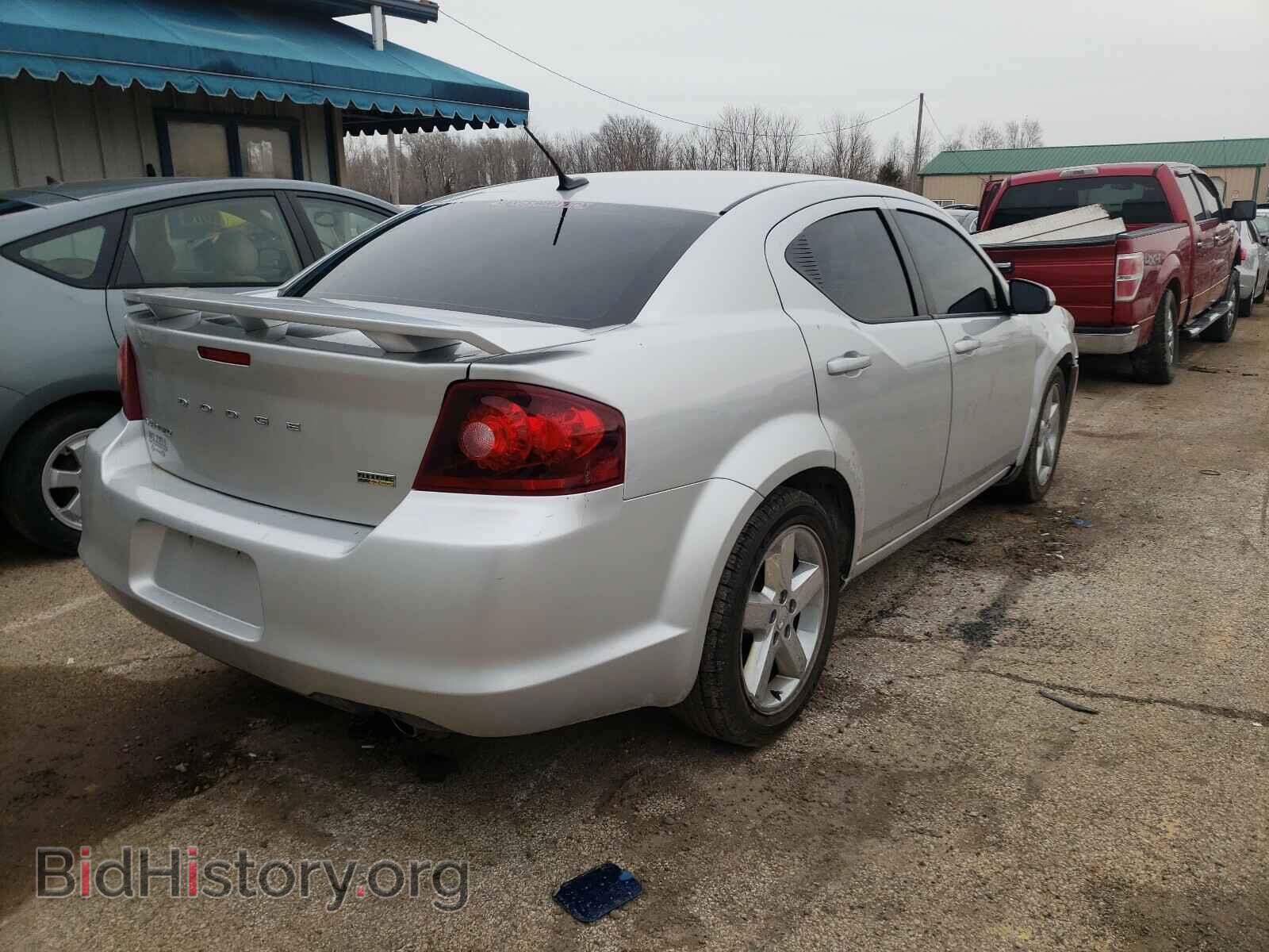 2011 DODGE AVENGER - VIN: 1B3BD2FG0BN554126 - Фото 4