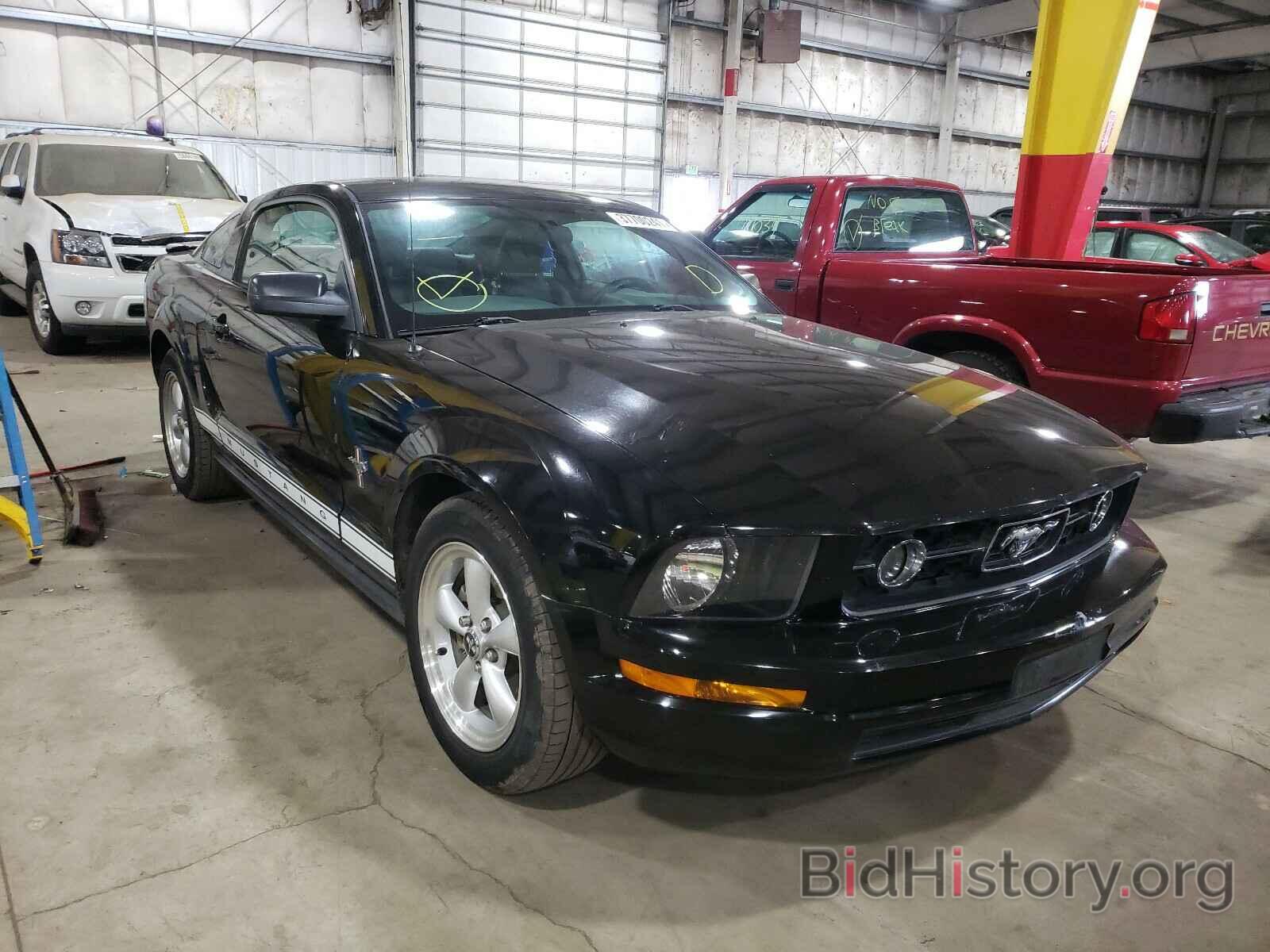 Photo 1ZVHT80N475342565 - FORD MUSTANG 2007