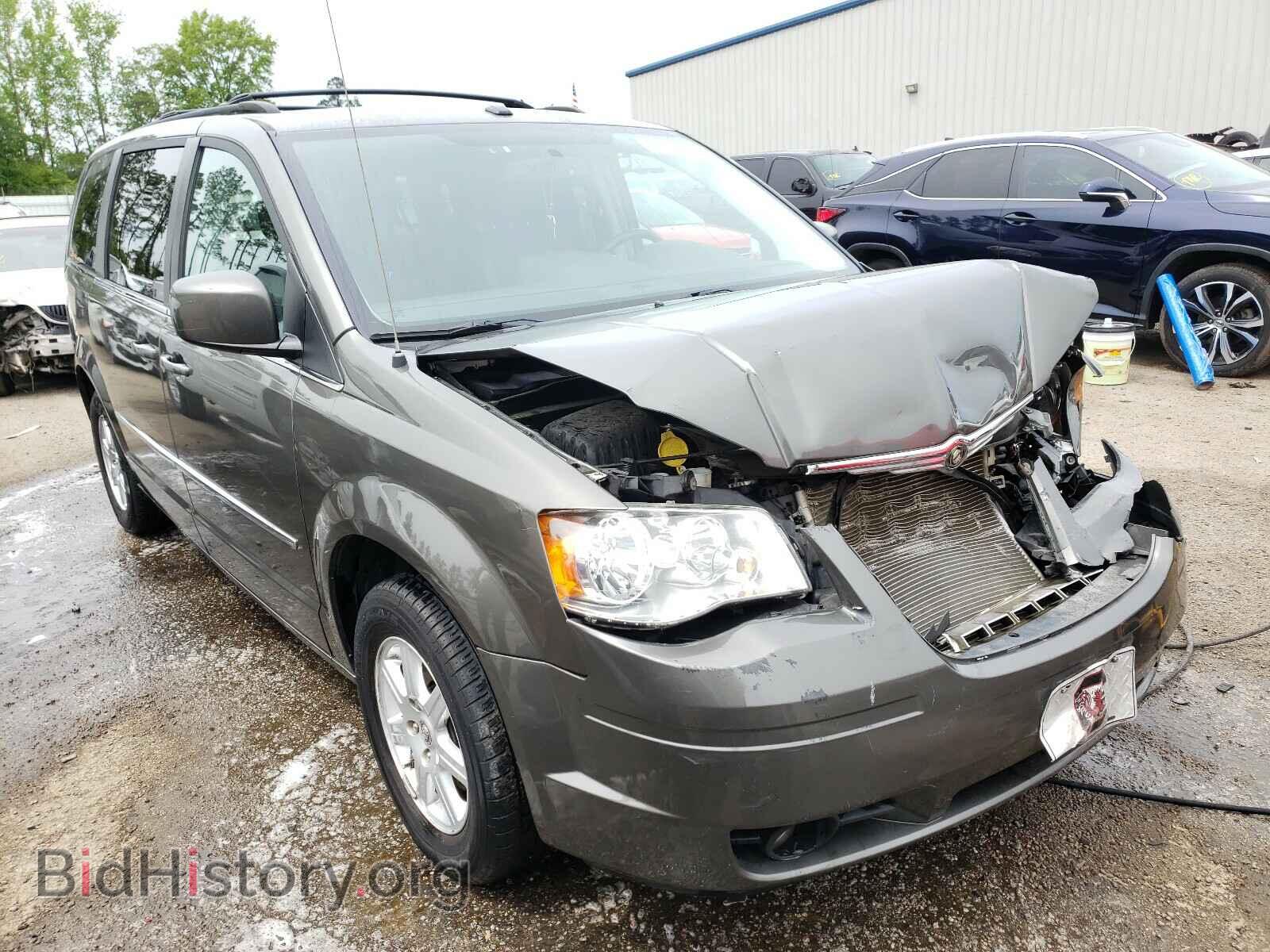 Photo 2A4RR8D13AR428533 - CHRYSLER MINIVAN 2010