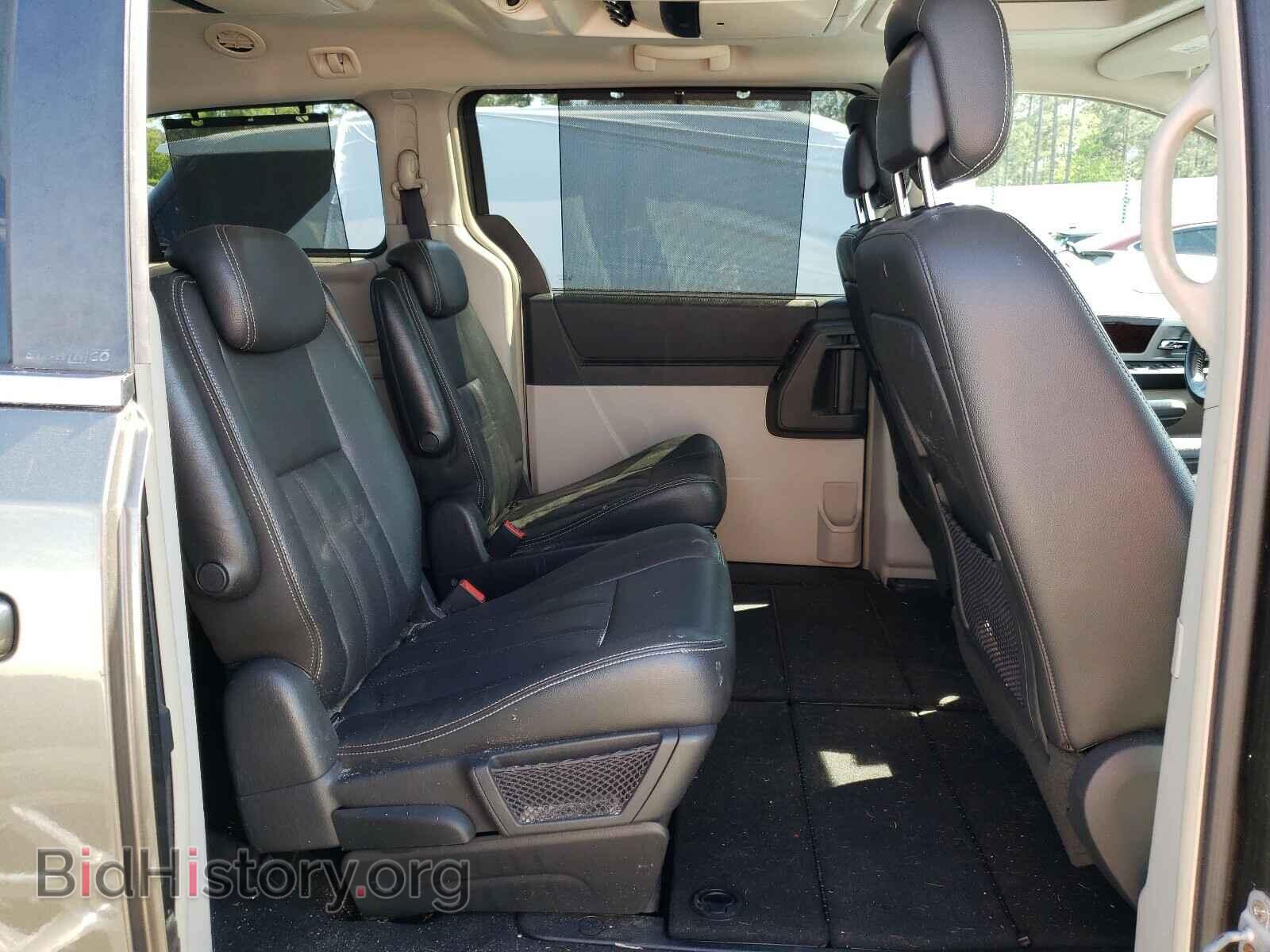 2010 CHRYSLER MINIVAN - VIN: 2A4RR8D13AR428533 - Фото 6