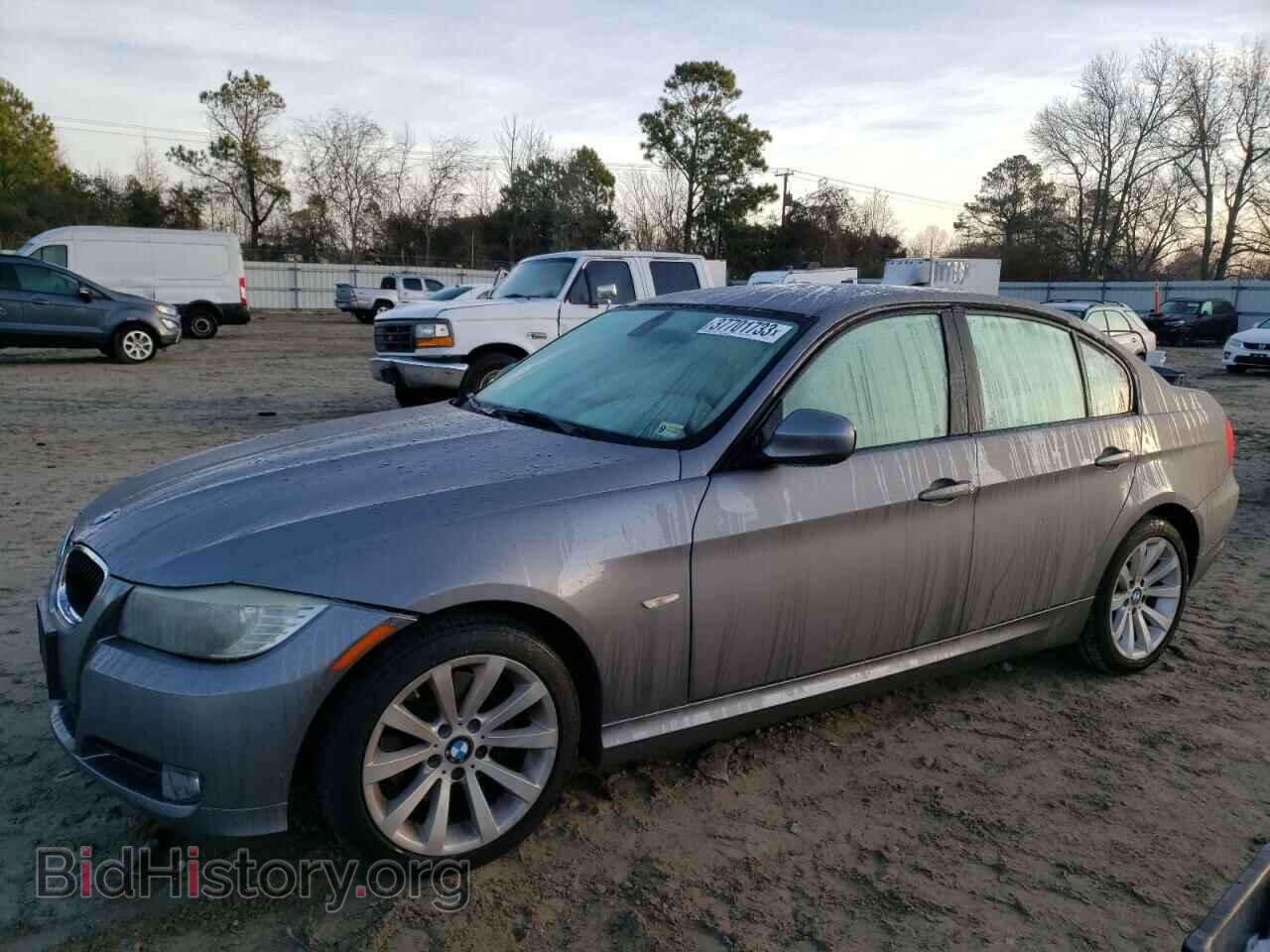 Photo WBAPH7C59BE682841 - BMW 3 SERIES 2011