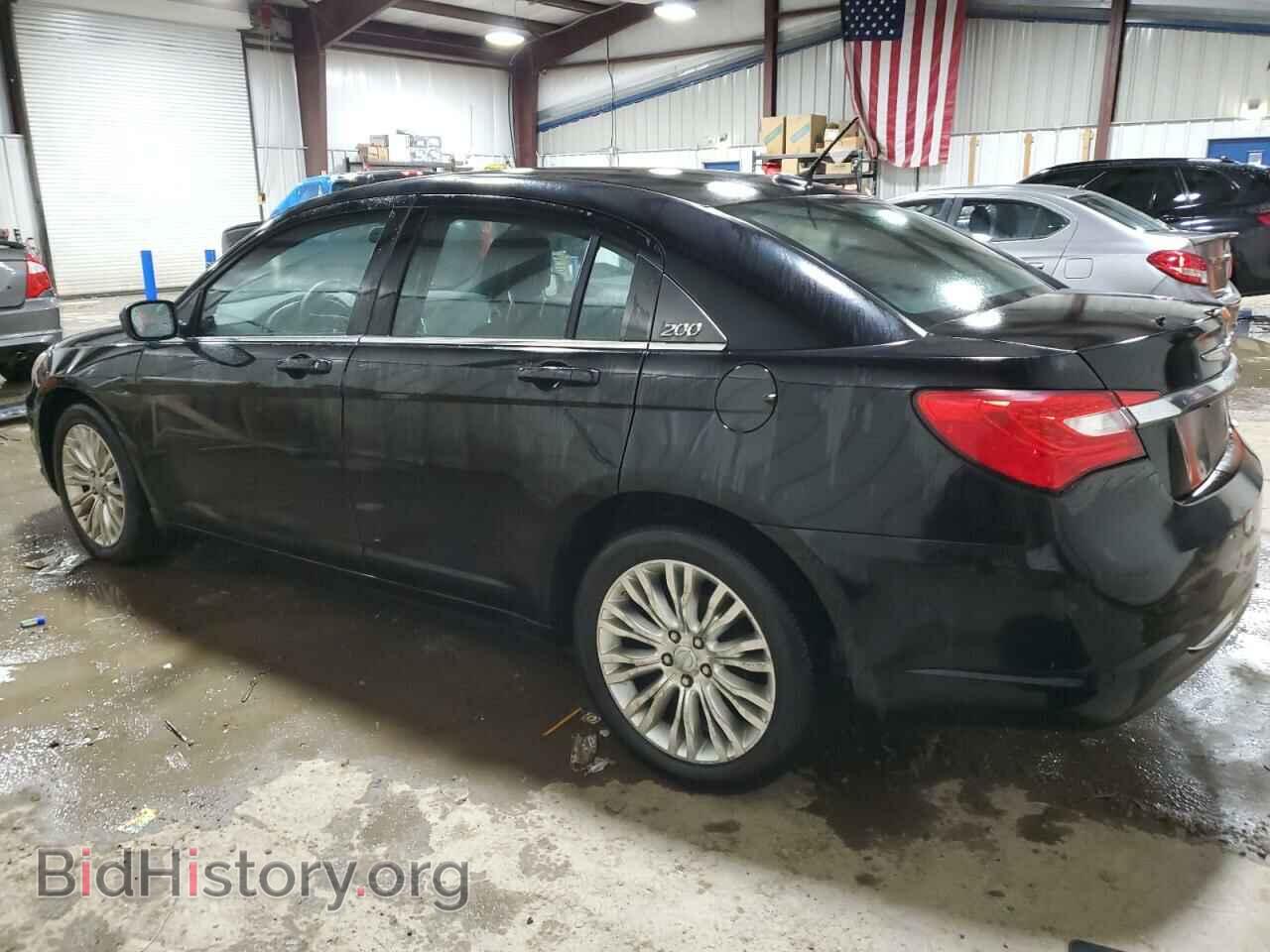 2013 CHRYSLER 200 - VIN: 1C3CCBABXDN670622 - Фото 2