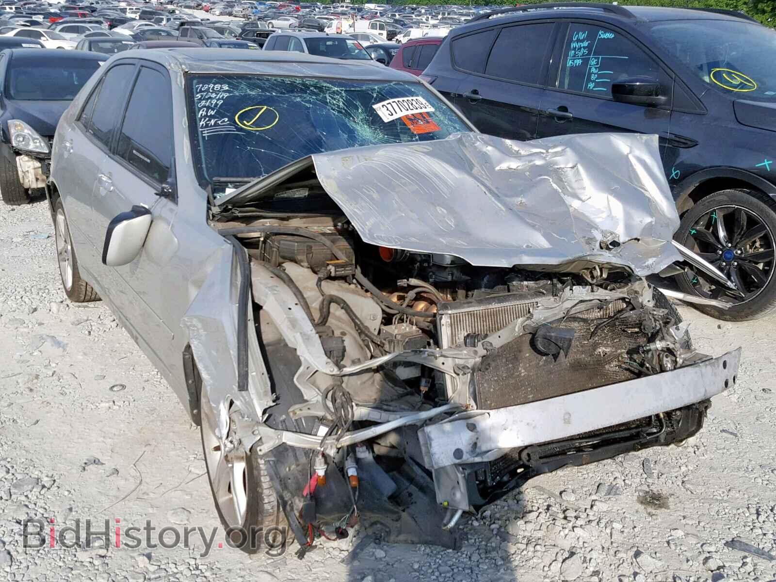 Photo JTHBD182210022199 - LEXUS IS 2001