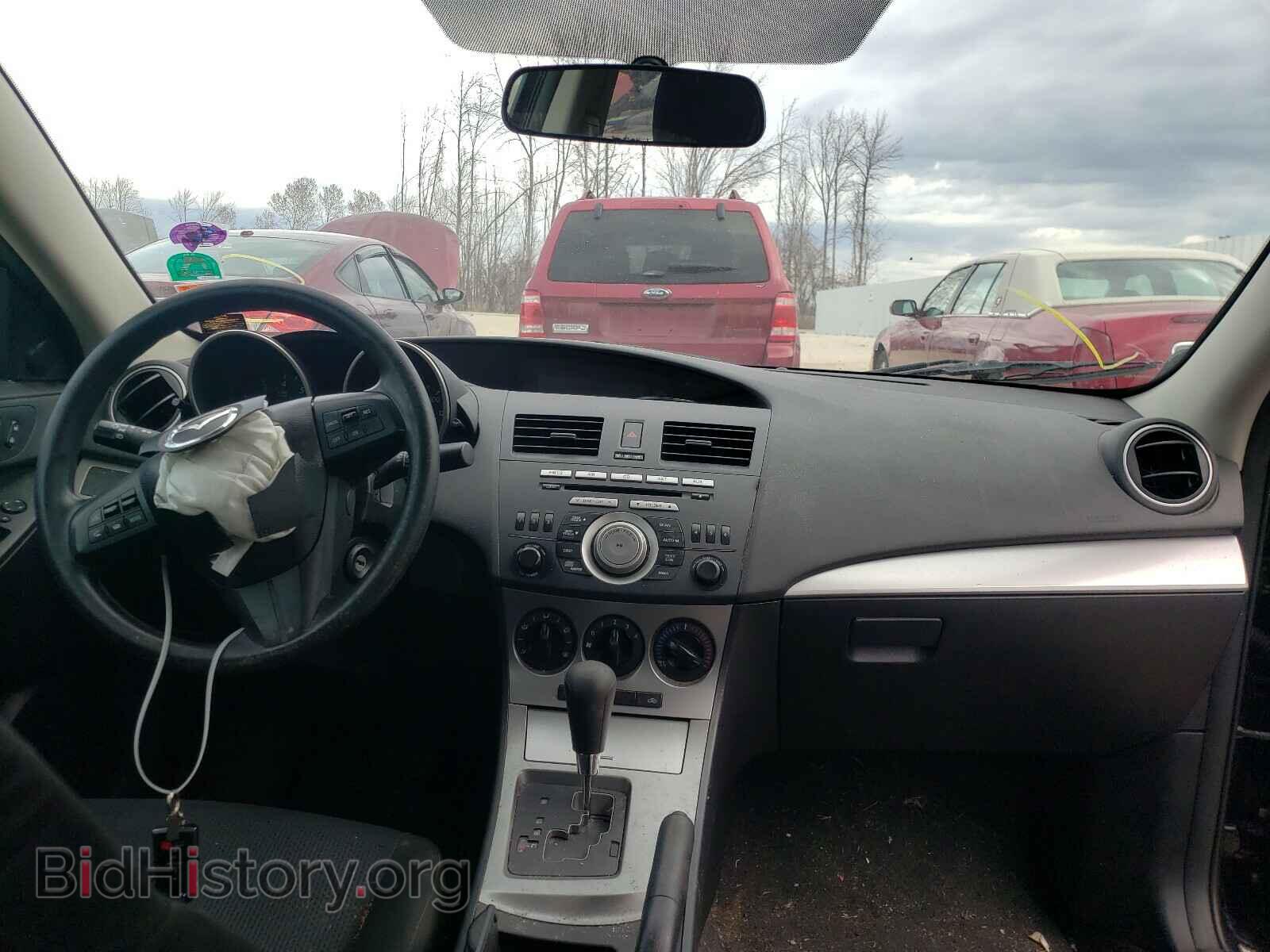 2011 MAZDA 3 - VIN: JM1BL1VF1B1426618 - Фото 9
