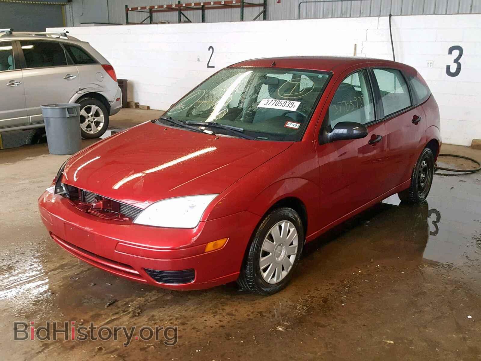 2005 FORD FOCUS - VIN: 3FAFP37N85R129870 - Фото 2
