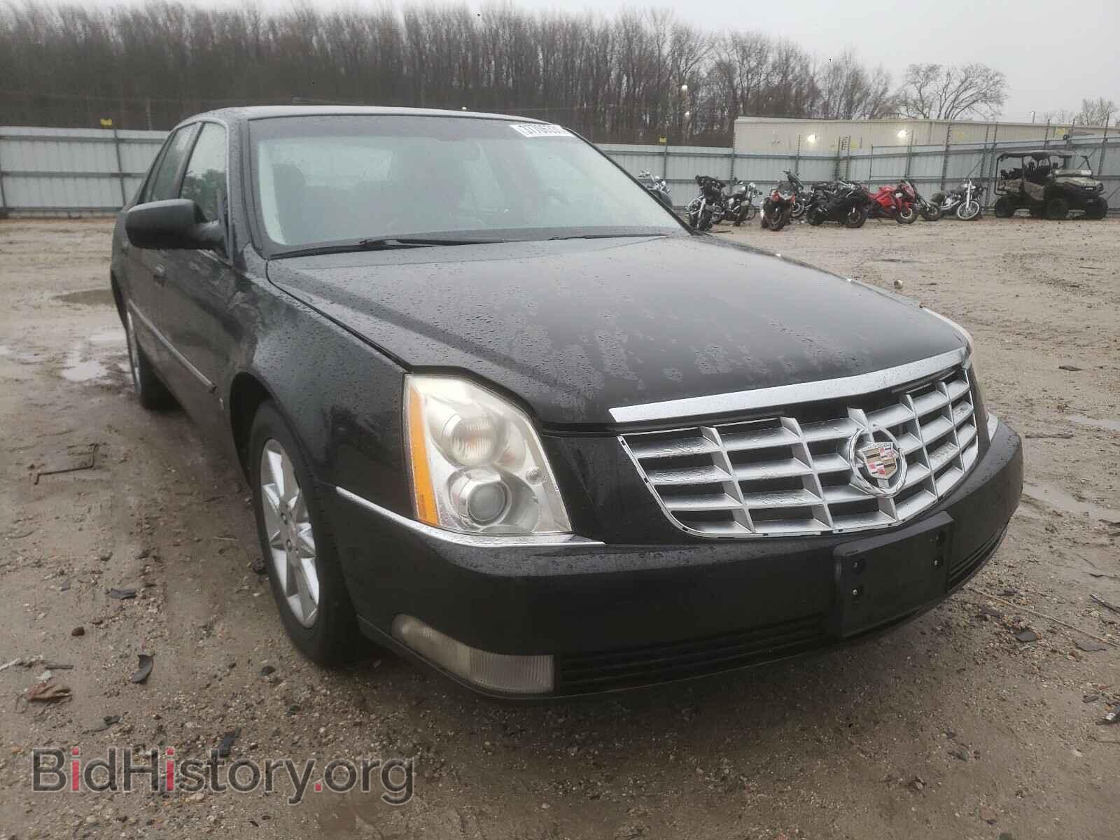 Photo 1G6KR5EY3AU114131 - CADILLAC DTS 2010