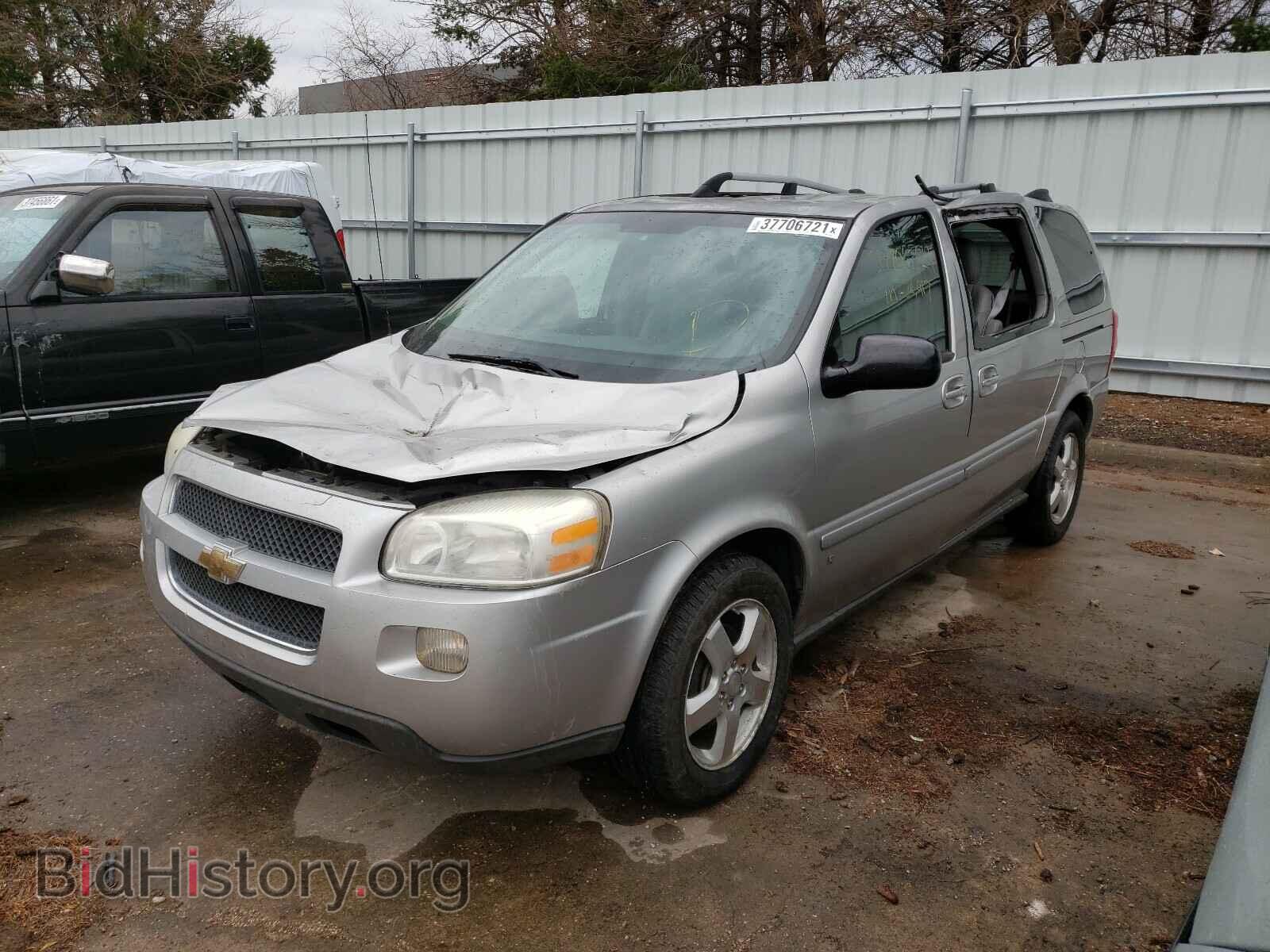 2008 CHEVROLET UPLANDER - VIN: 1GNDV33128D198231 - Фото 2