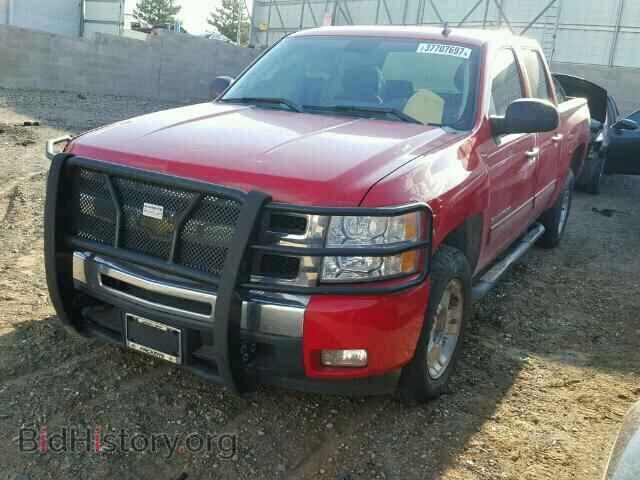 2011 CHEVROLET SILVERADO - VIN: 3GCPKSE38BG385779 - Фото 2