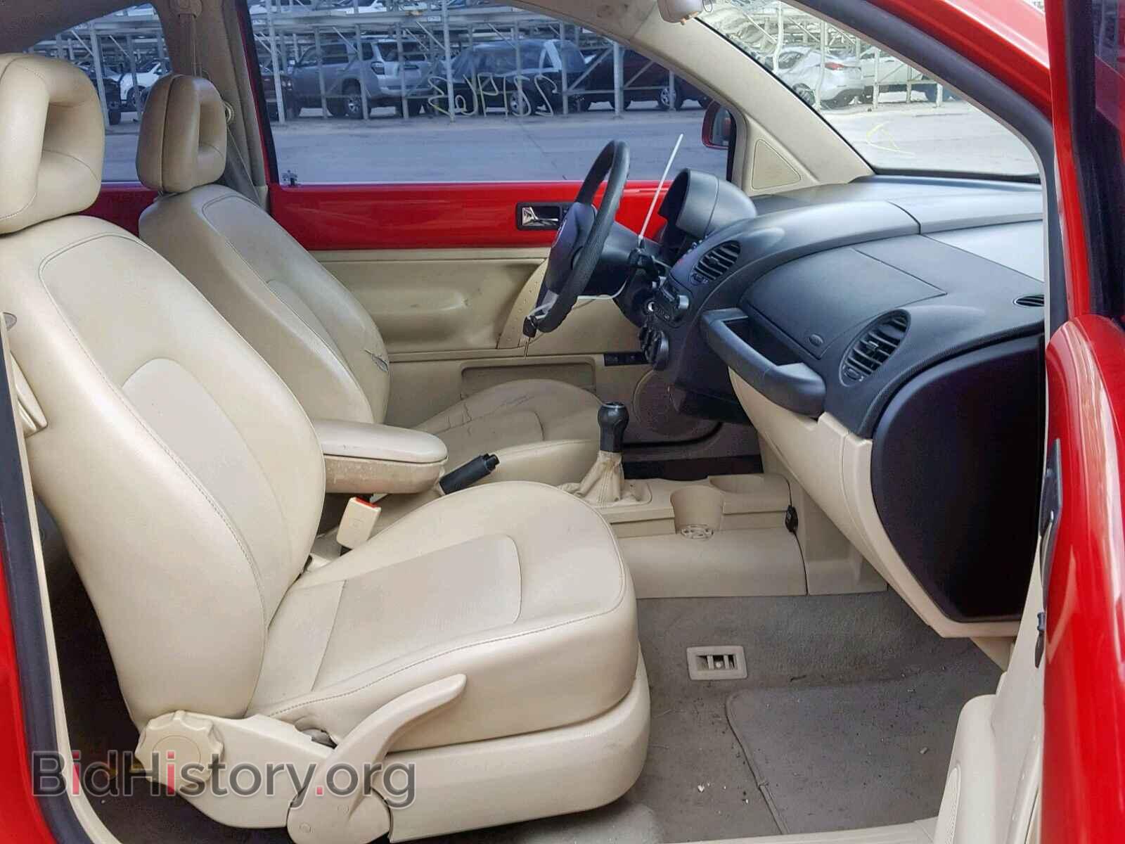 2000 VOLKSWAGEN BEETLE - VIN: 3VWCA21C2YM415387 - Фото 5