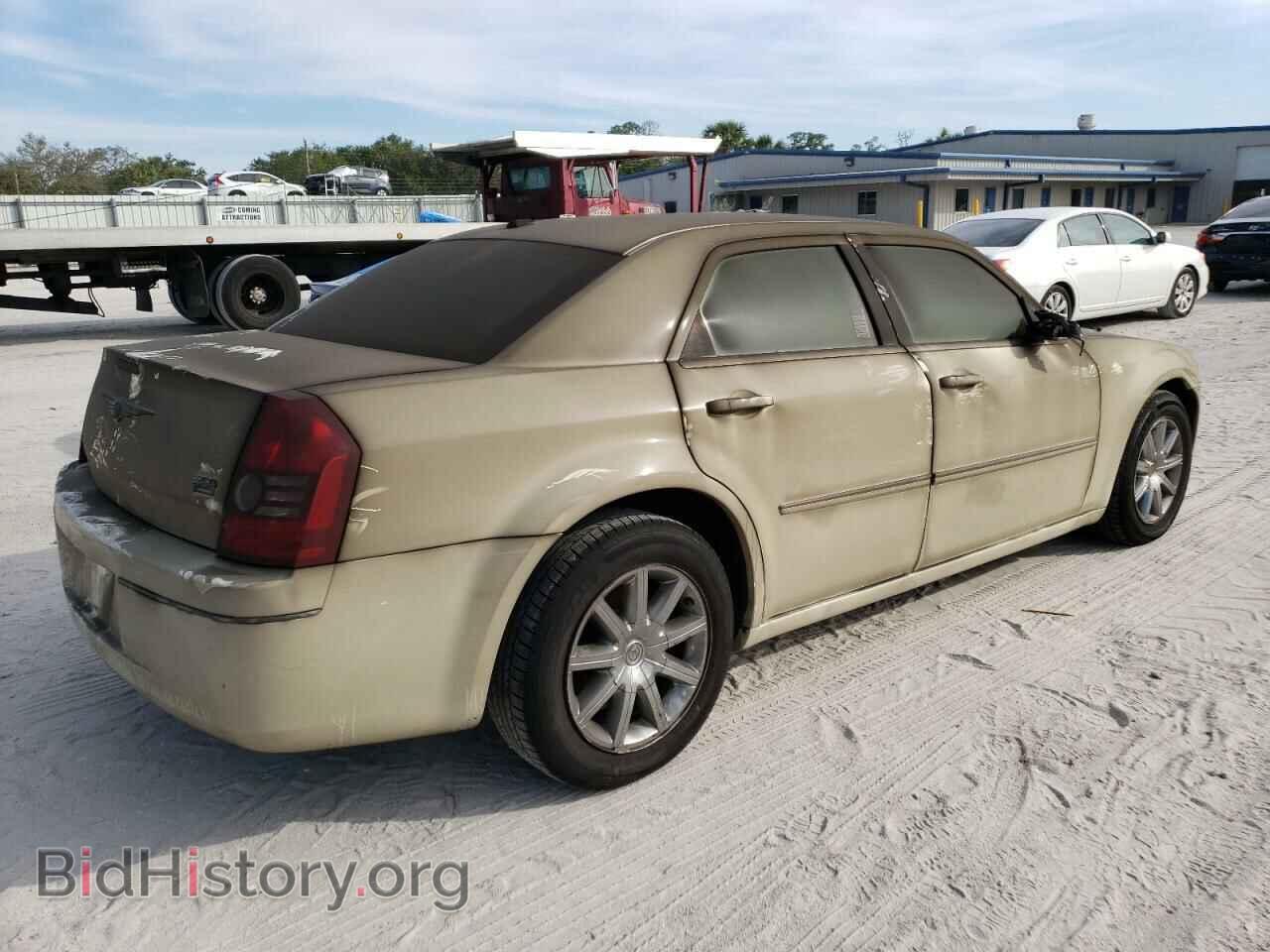 2009 CHRYSLER 300 - VIN: 2C3LA53V79H516075 - Фото 3