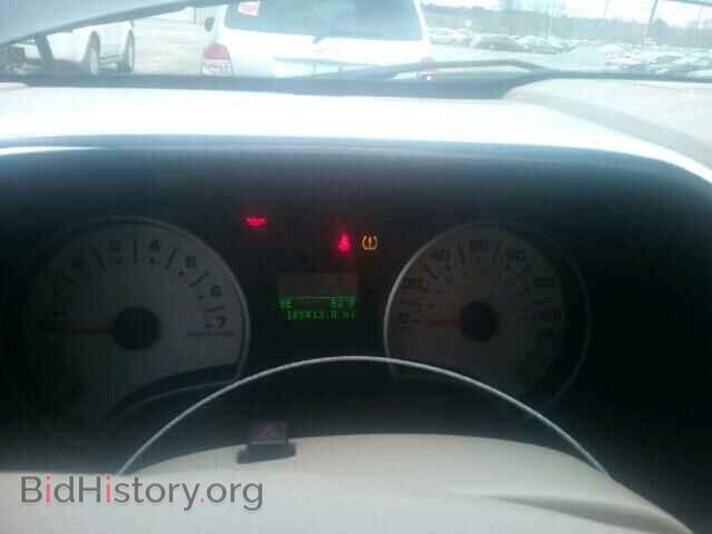 2006 FORD EXPLORER - VIN: 1FMEU74E26ZA27449 - Photo 8