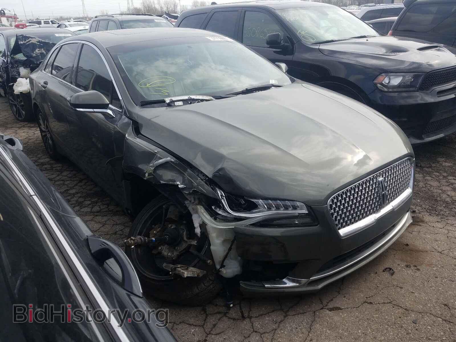 Фотография 3LN6L5C93HR618977 - LINCOLN MKZ 2017