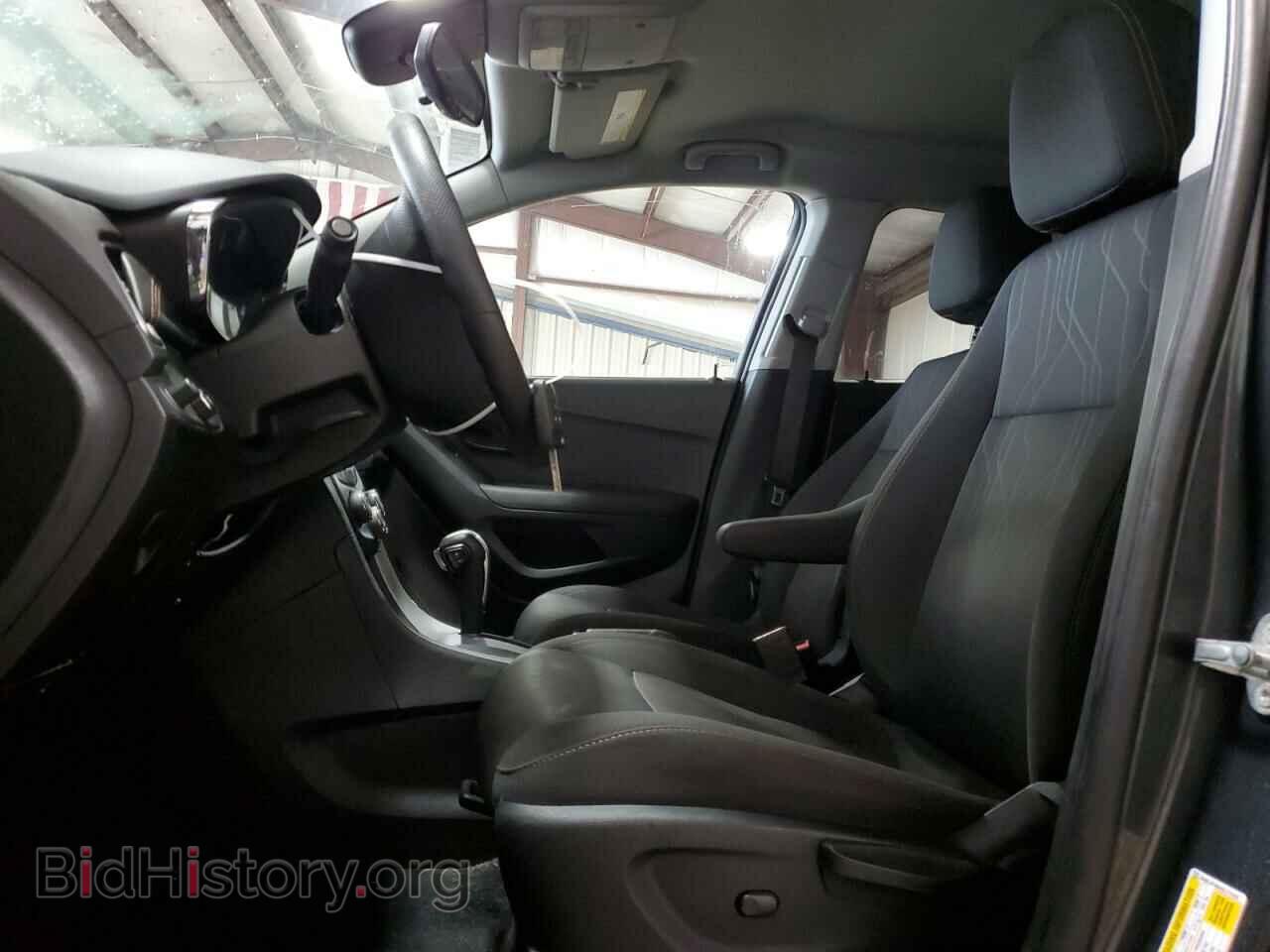 2017 CHEVROLET TRAX - VIN: 3GNCJPSB4HL274342 - Фото 7