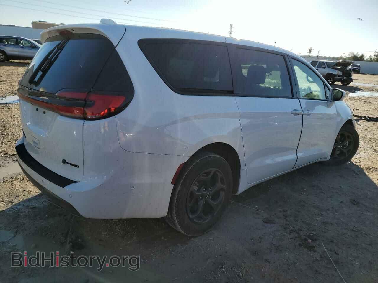 2022 CHRYSLER PACIFICA - VIN: 2C4RC1S77NR205553 - Фото 3
