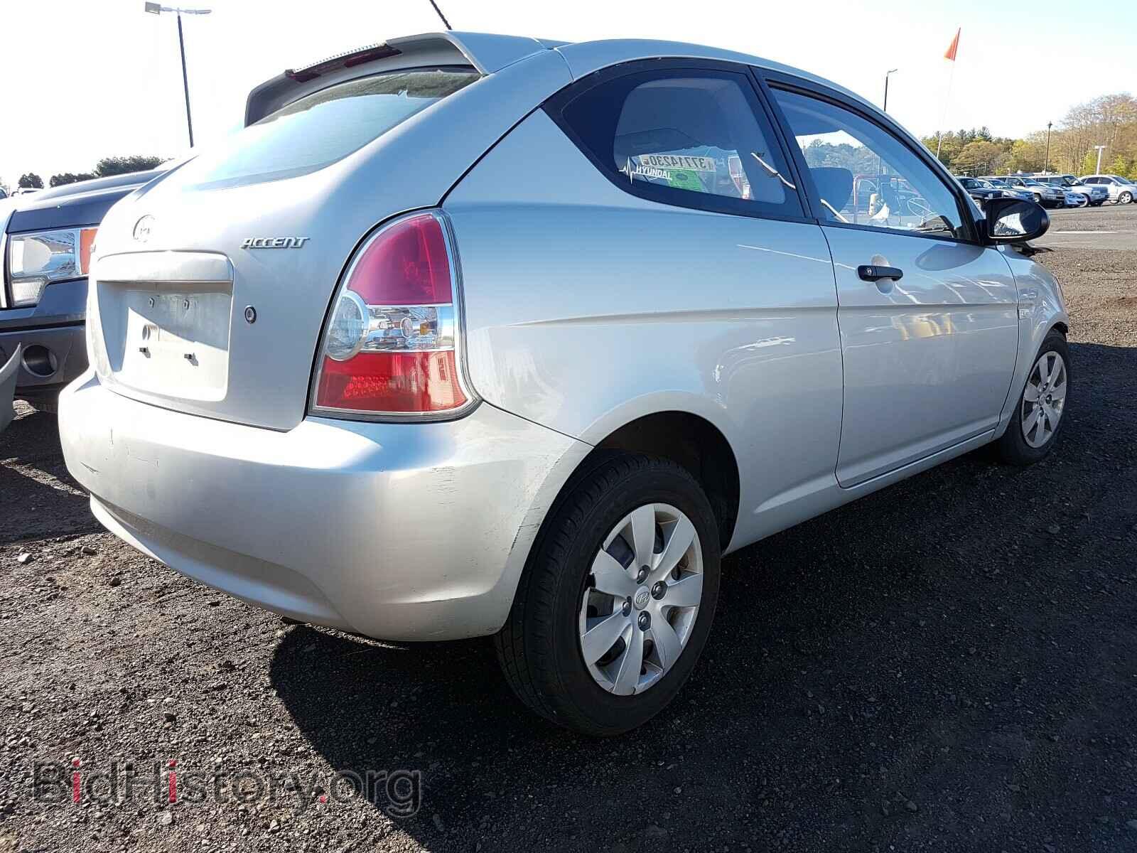 2008 HYUNDAI ACCENT - VIN: KMHCM36C88U058152 - Фото 4