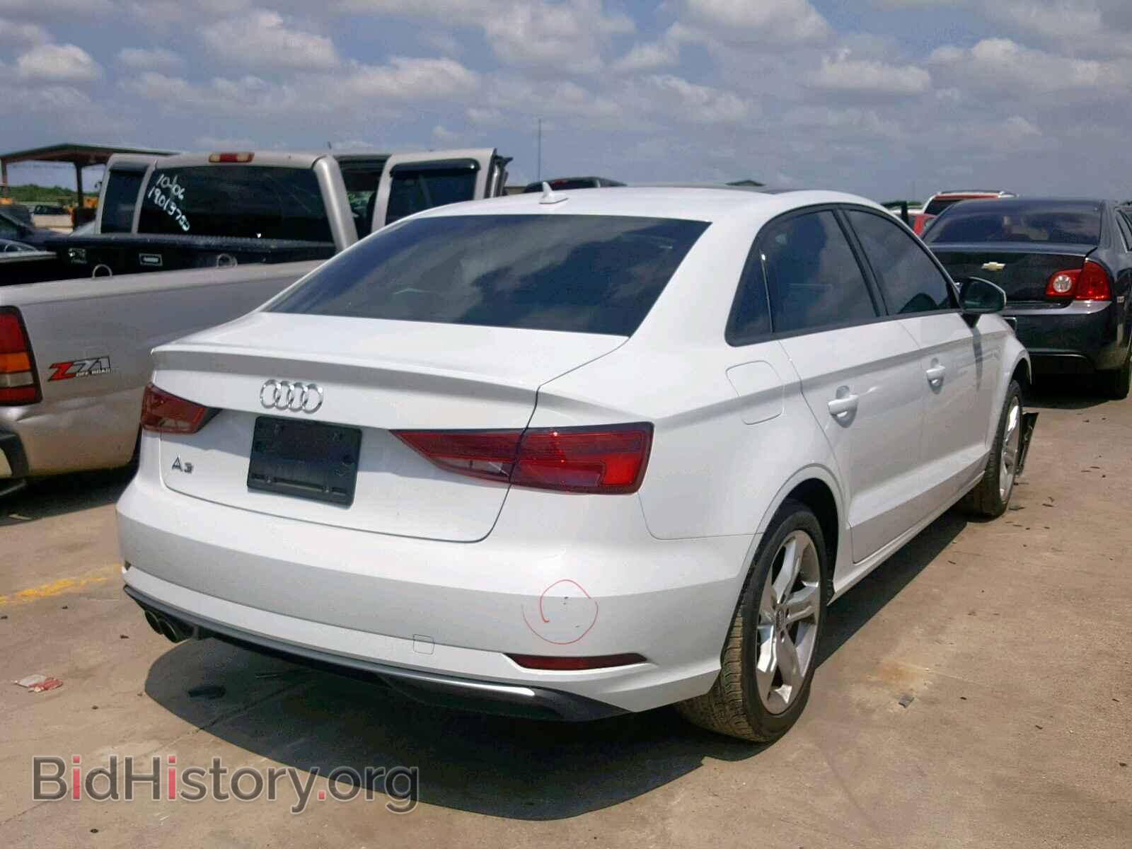2017 AUDI A3 - VIN: WAUAUGFF9H1052193 - Фото 4