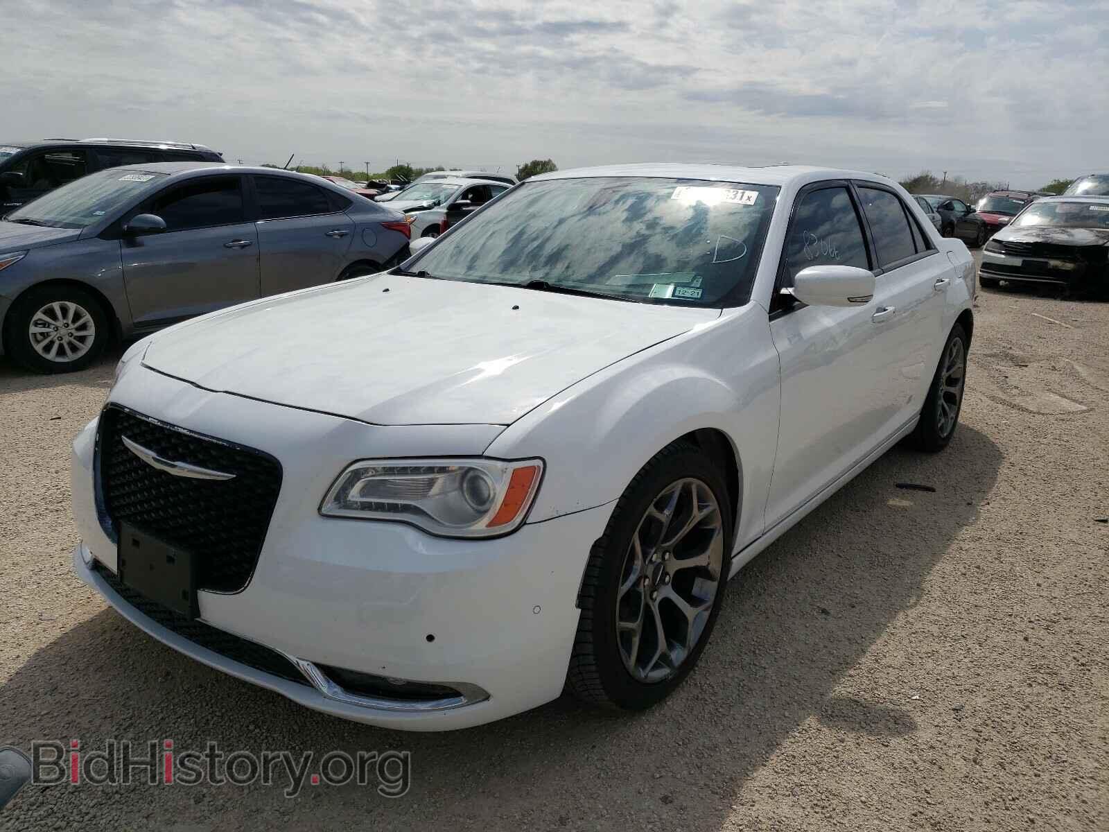 2015 CHRYSLER 300 - VIN: 2C3CCABG2FH808279 - Фото 2