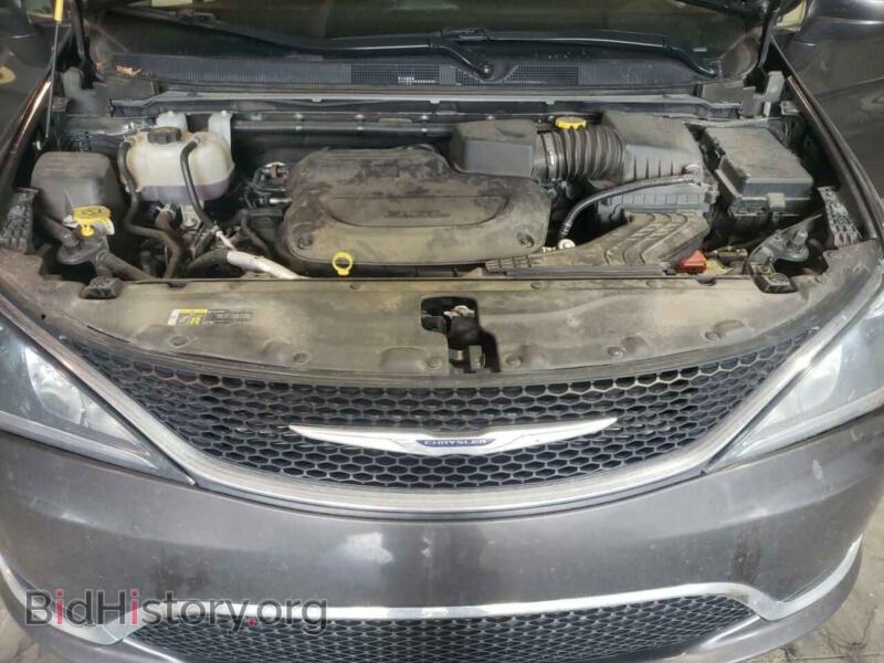 2019 Chrysler PACIFICA (VIN 2C4RC1BG0KR673054) — photo 7 of 10