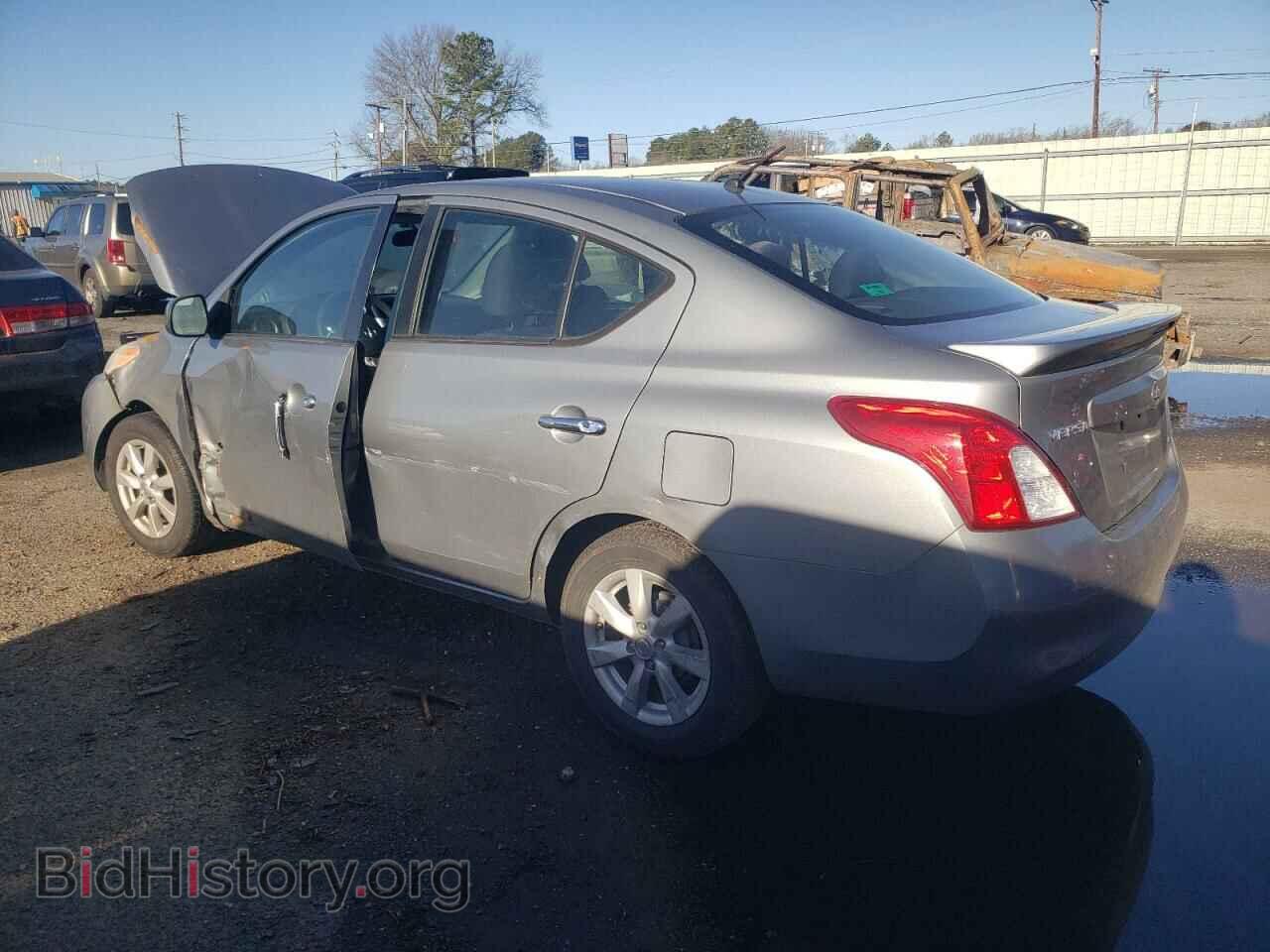 2013 NISSAN VERSA - VIN: 3N1CN7AP1DL852050 - Фото 2