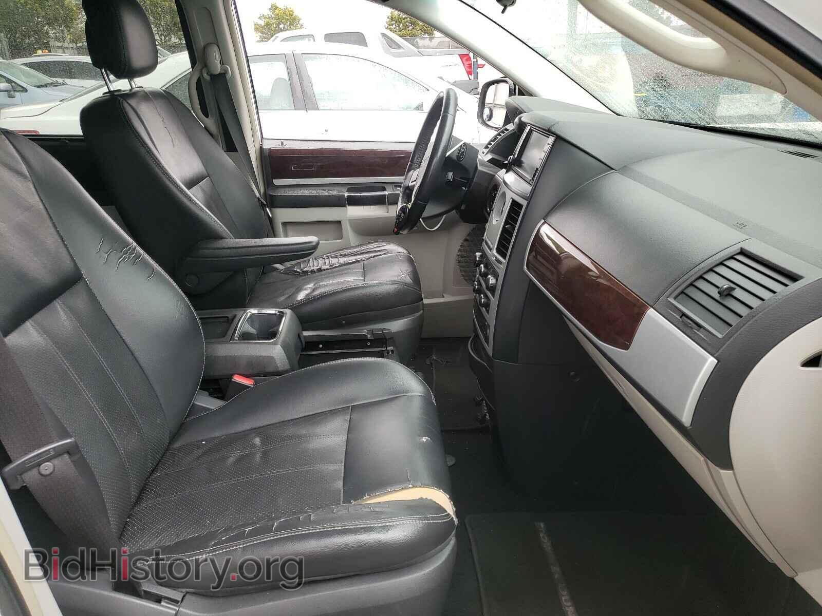 2010 CHRYSLER MINIVAN - VIN: 2A4RR8DX3AR449161 - Photo 5