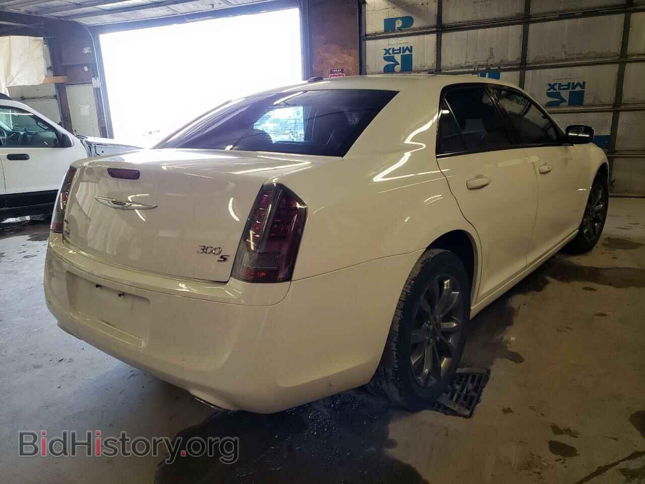 2014 CHRYSLER 300 - VIN: 2C3CCAGG7EH232857 - Фото 4