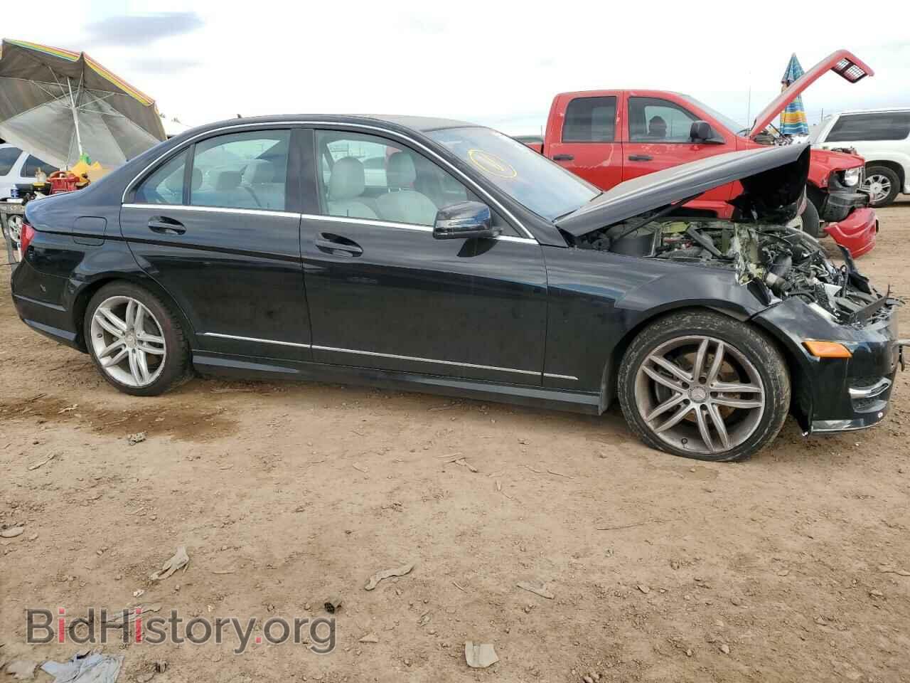 2013 MERCEDES-BENZ C-CLASS - VIN: WDDGF4HB3DA838717 - Фото 4