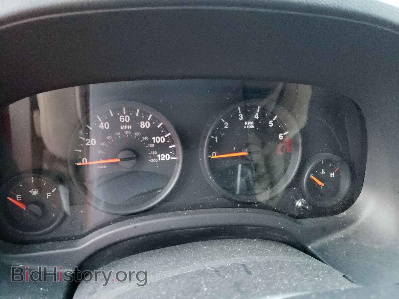 2010 JEEP COMPASS - VIN: 1J4NT1FA9AD621096 - Фото 8