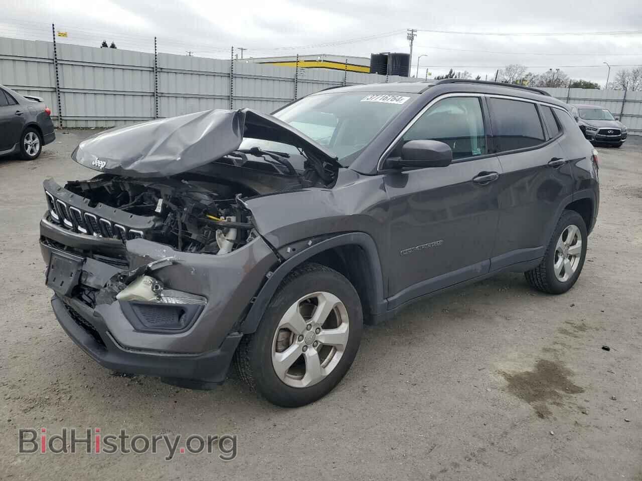 Photo 3C4NJDBB9JT481704 - JEEP COMPASS 2018