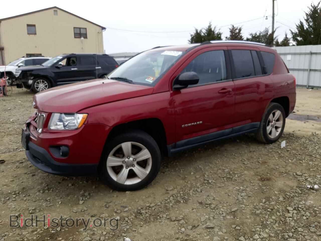 Photo 1J4NF1FB3BD193768 - JEEP COMPASS 2011