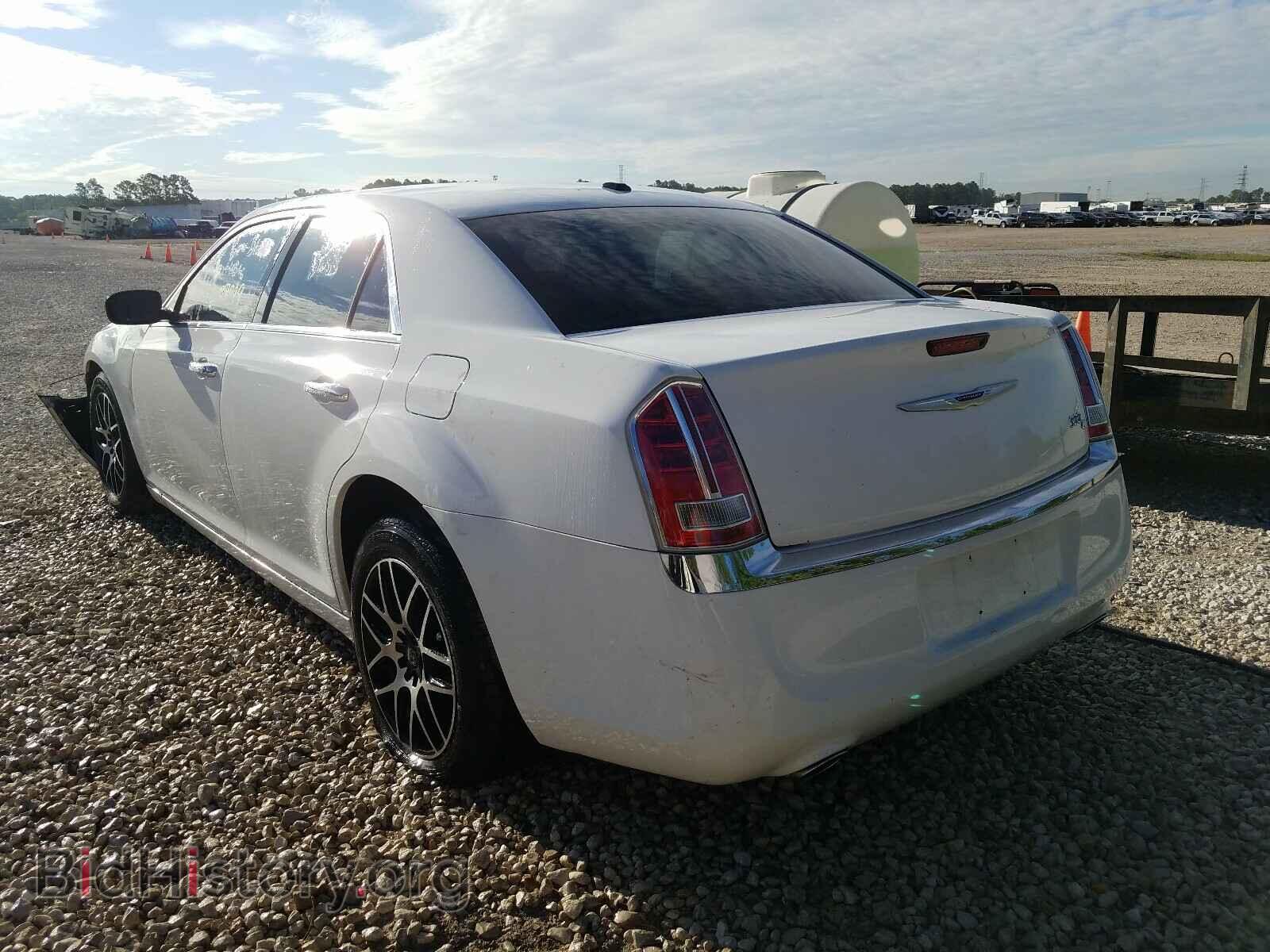 2013 CHRYSLER 300 - VIN: 2C3CCAET9DH708234 - Фото 3