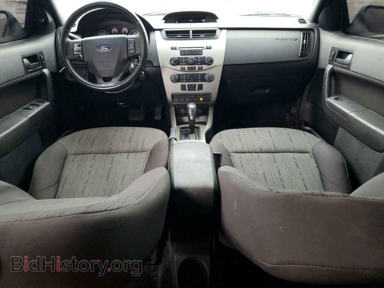 2011 FORD FOCUS - VIN: 1FAHP3FN6BW174941 - Photo 8
