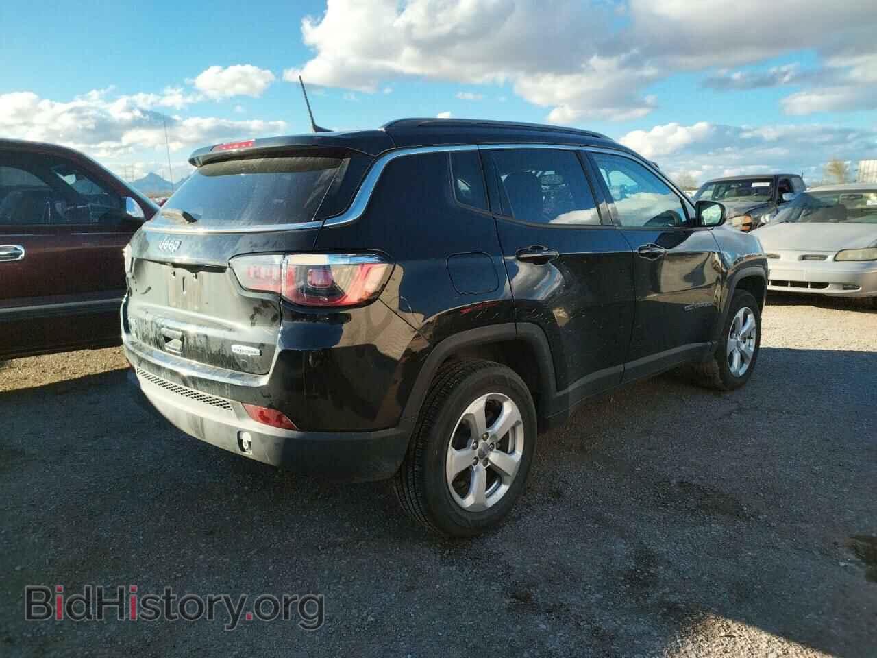 2019 JEEP COMPASS - VIN: 3C4NJDBB7KT689372 - Фото 3