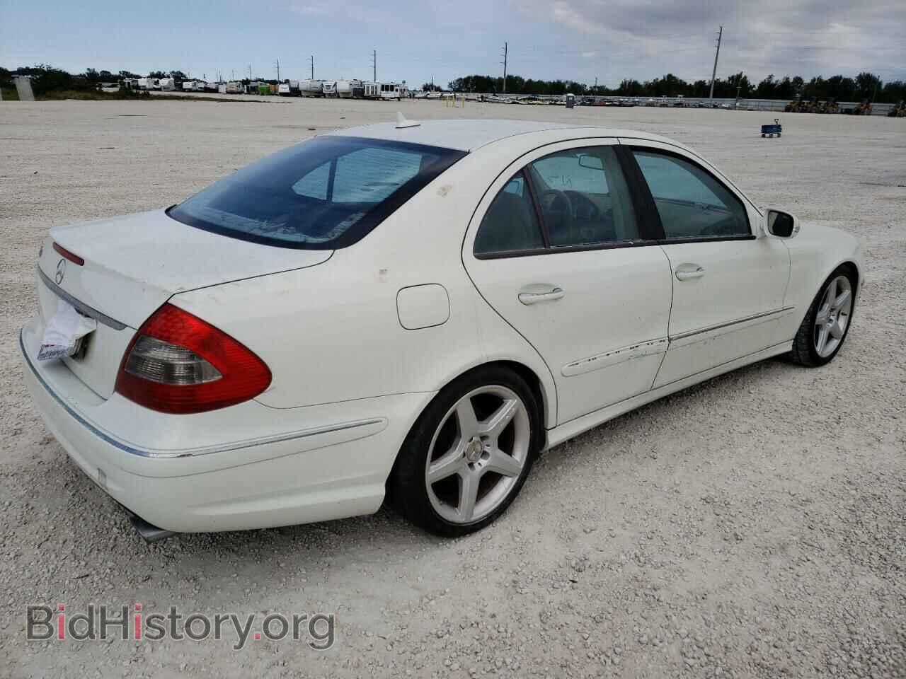2009 MERCEDES-BENZ E-CLASS - VIN: WDBUF56X99B380215 - Фото 3