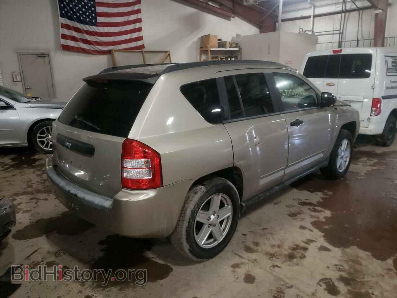 2009 JEEP COMPASS - VIN: 1J4FT47B59D209475 - Photo 4