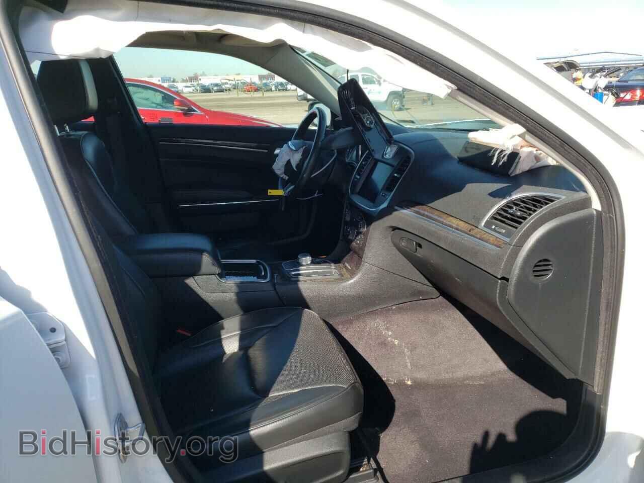 2017 CHRYSLER 300 - VIN: 2C3CCAEG9HH541740 - Фото 5