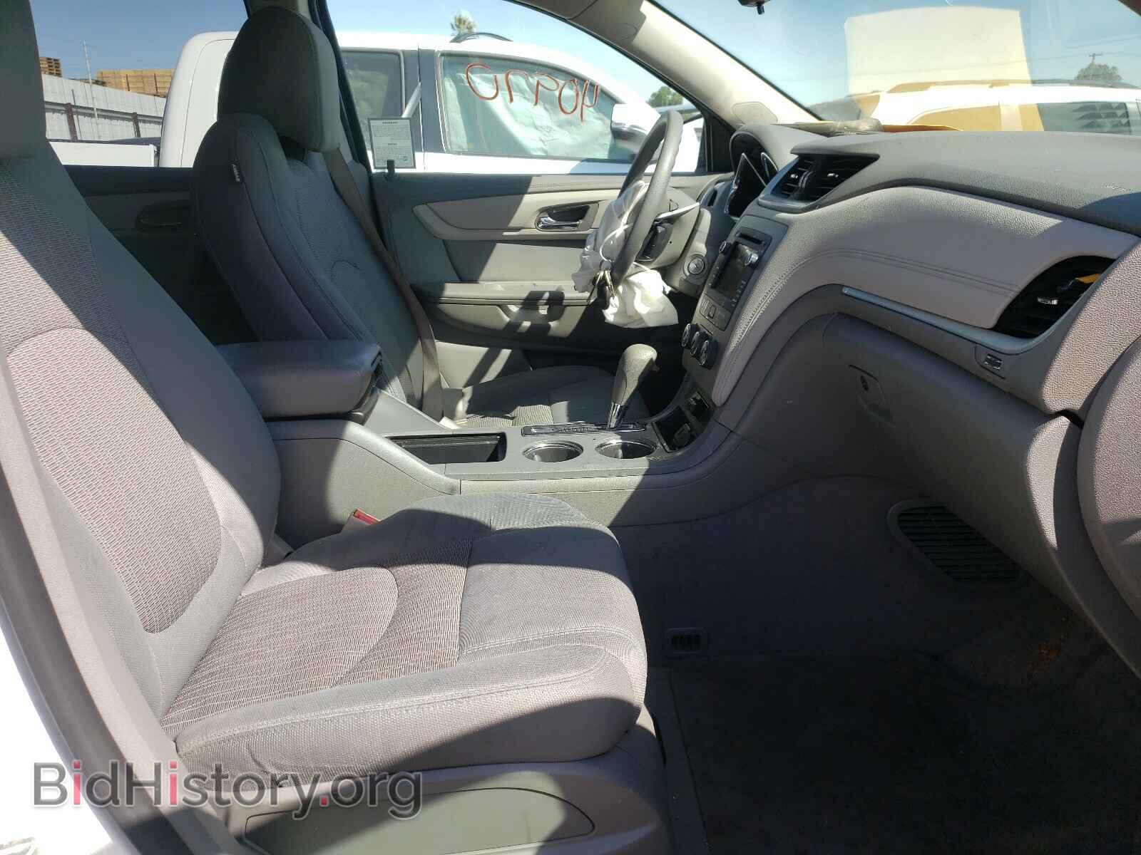 2017 CHEVROLET TRAVERSE - VIN: 1GNKRFKD5HJ224749 - Фото 5