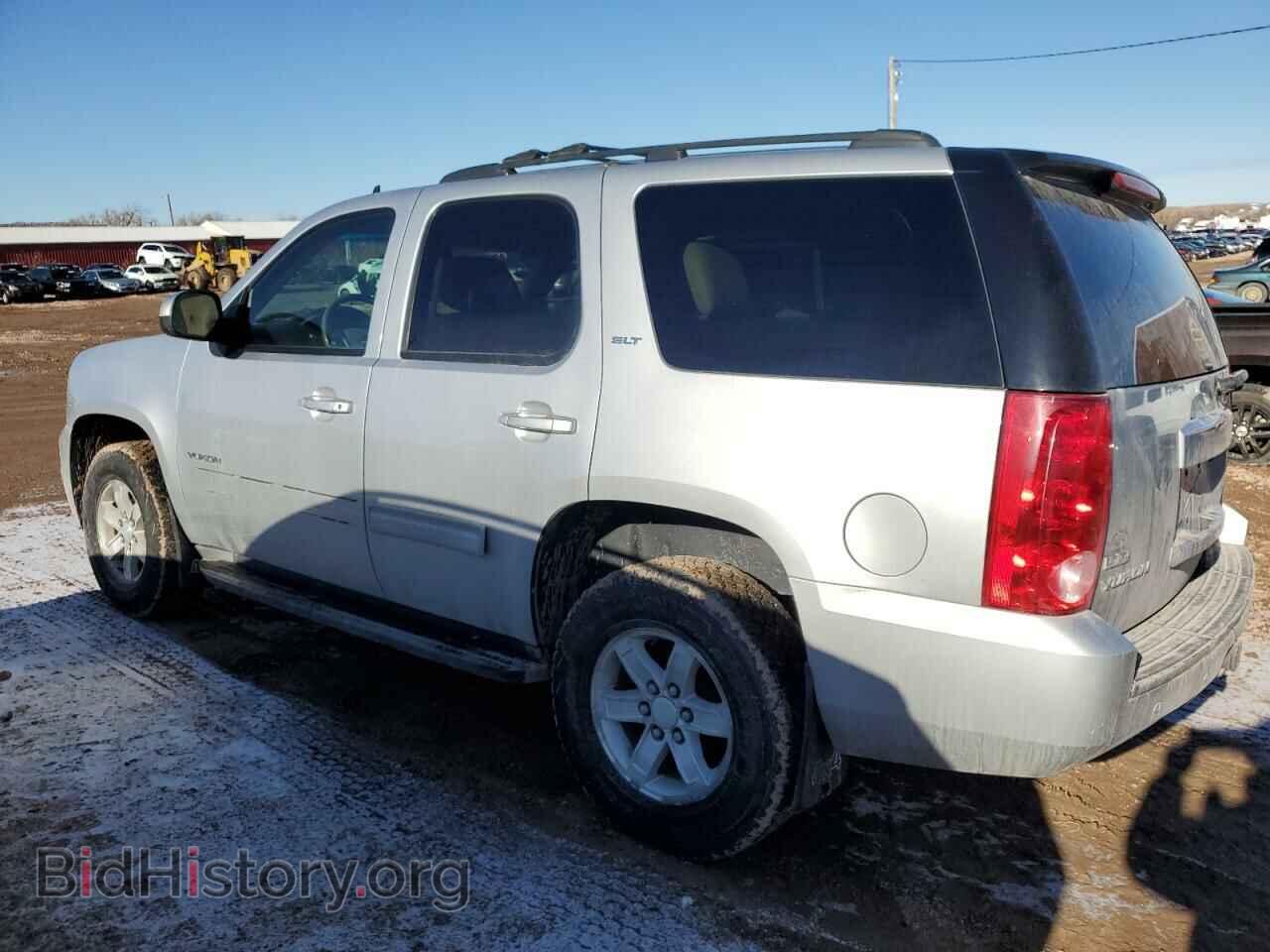 2011 GMC YUKON - VIN: 1GKS2CE05BR215759 - Фото 2