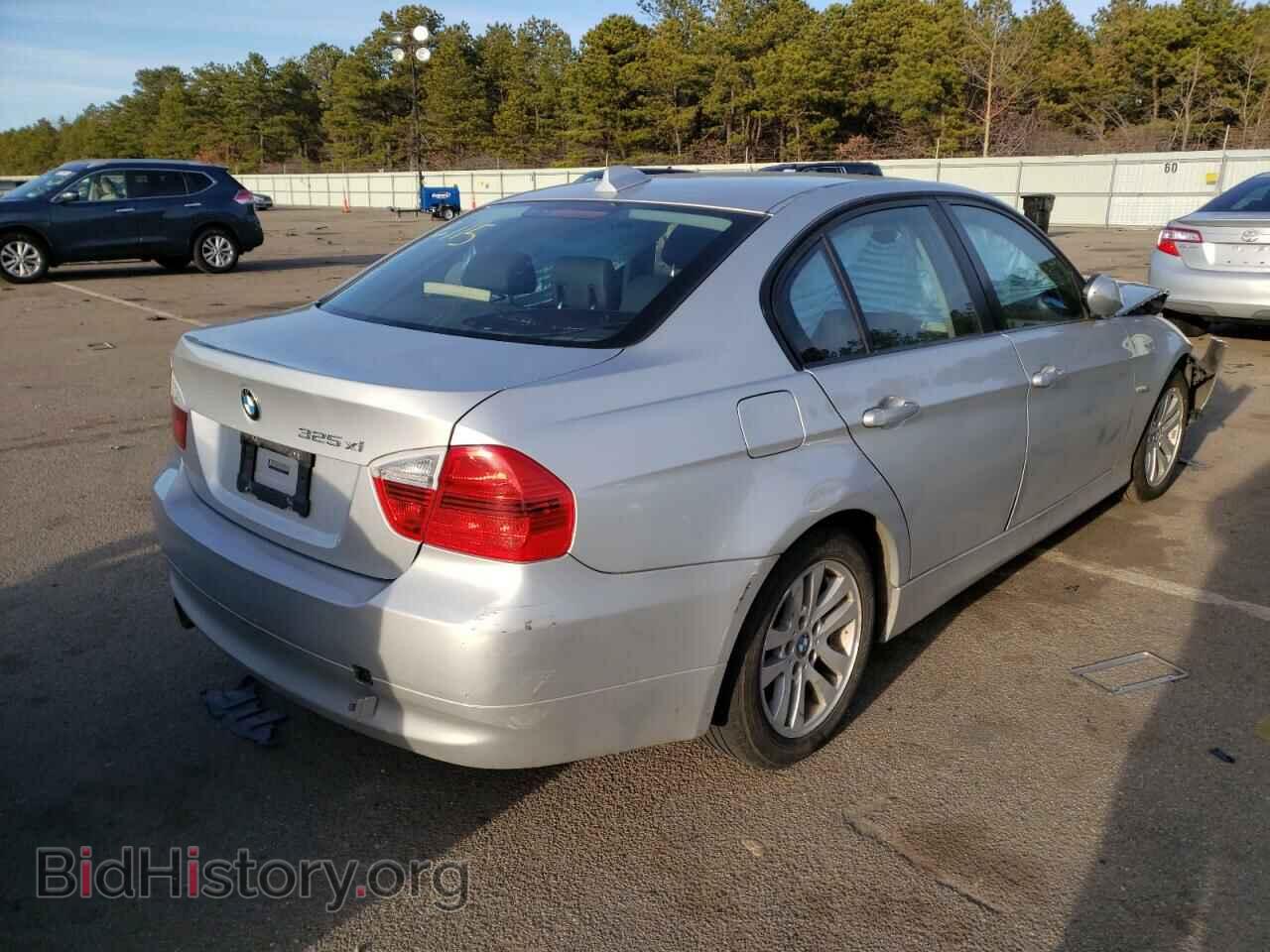 2006 BMW 3 SERIES - VIN: WBAVD13576KV06684 - Фото 4
