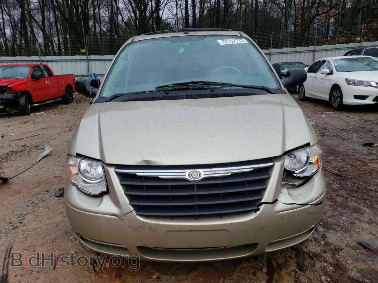 2006 CHRYSLER MINIVAN - VIN: 2A4GP54LX6R702752 - Фото 5