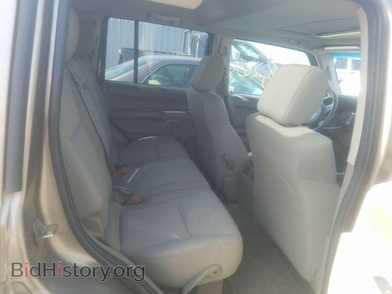 2006 JEEP COMMANDER - VIN: 1J8HG48K56C288464 - Photo 6