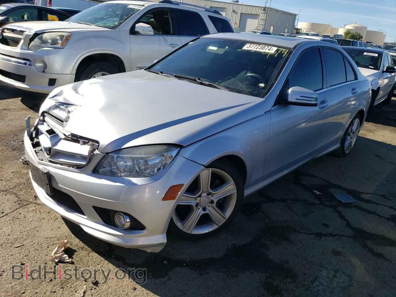 Photo WDDGF8BBXAF402932 - MERCEDES-BENZ C-CLASS 2010