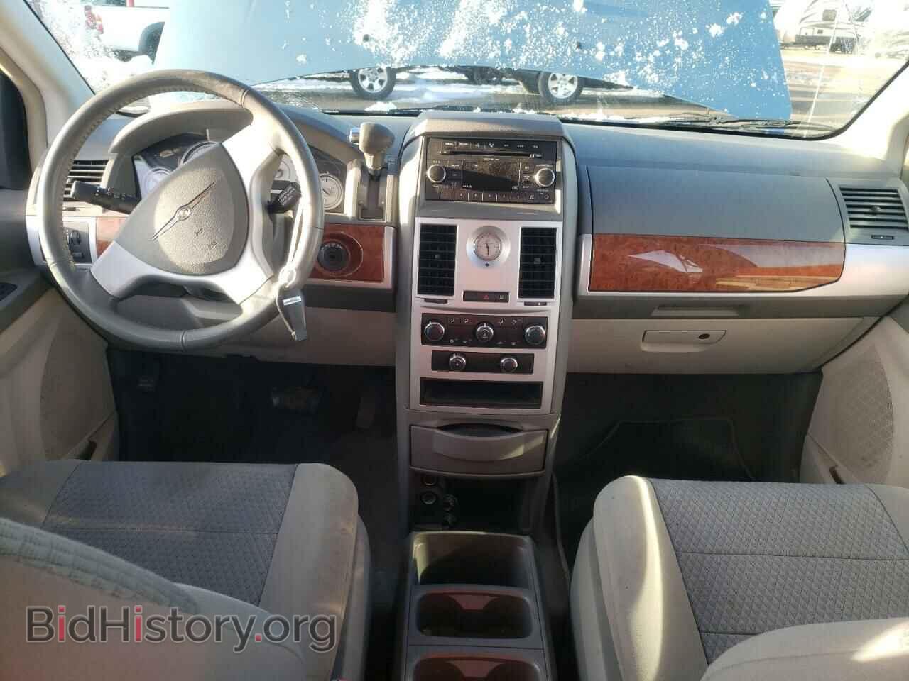 2009 CHRYSLER MINIVAN - VIN: 2A8HR54199R528110 - Фото 8