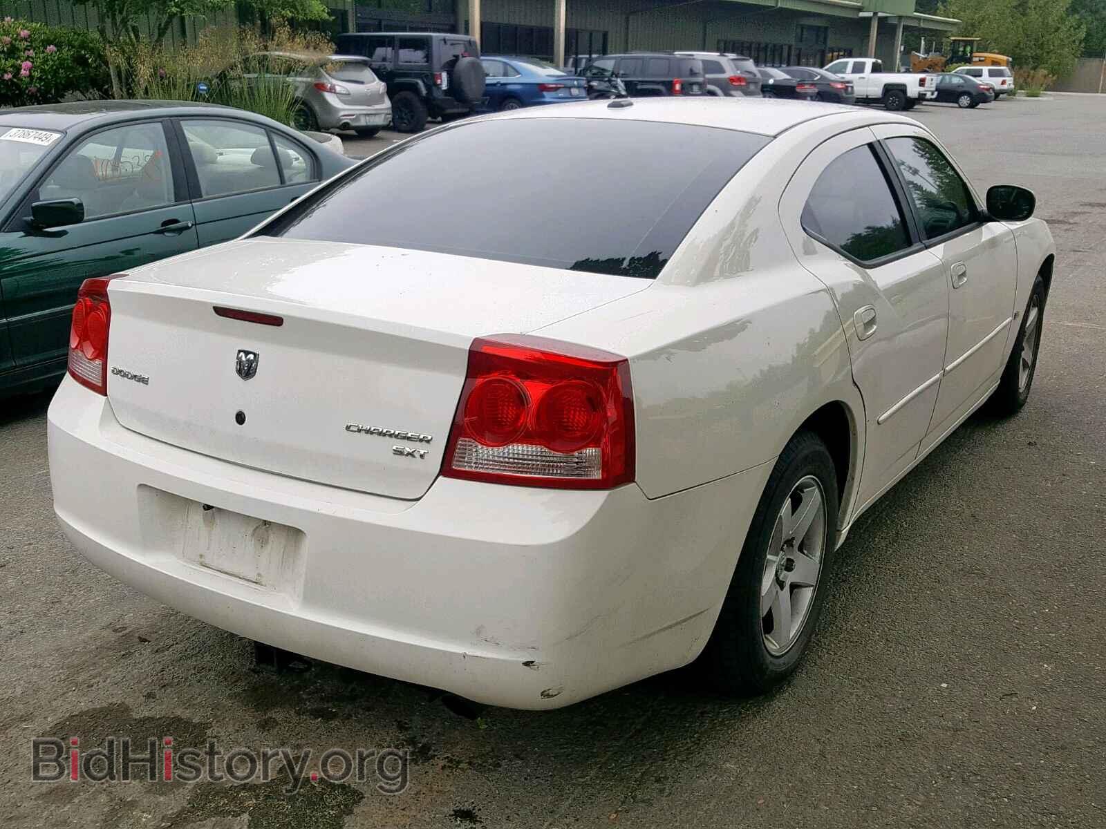 2010 DODGE CHARGER - VIN: 2B3CA3CV8AH183519 - Фото 4