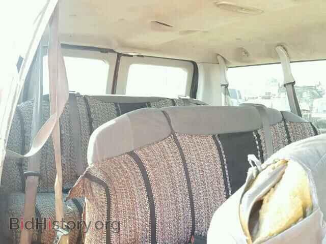2008 Ford ECONOLINE (VIN 1FBNE31LX8DA93555) — photo 9 of 10
