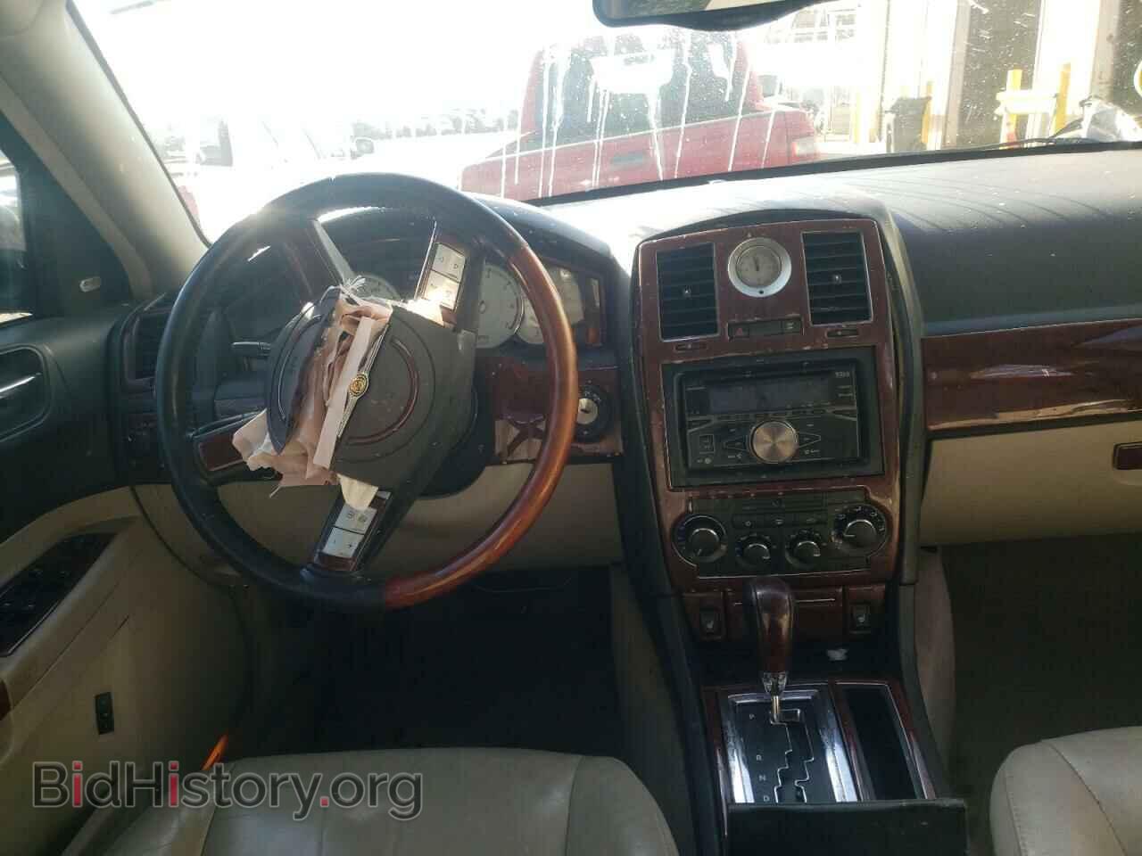 2006 CHRYSLER 300 - VIN: 2C3KA63H26H138643 - Фото 9